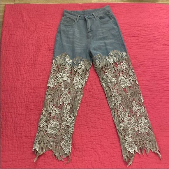 Judith Women's Blue Lace Overlay Jeans, M - Picture 6 of 14